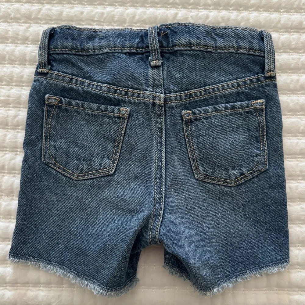 Old Navy shorts girls size 4T
